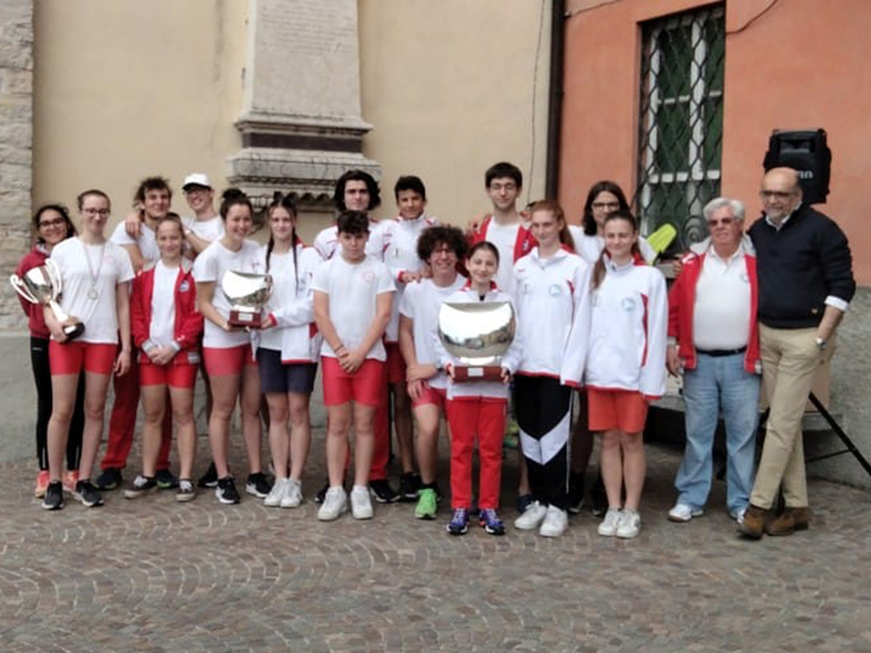 Gli atleti con trofeo generale e trofeo Elba